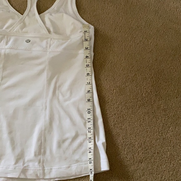 White Lululemon tank top - Picture 4 of 6